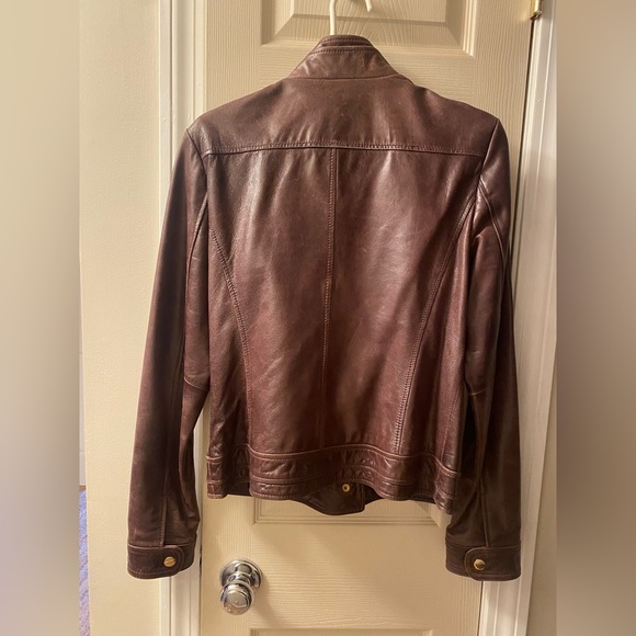 Brown leather jacket with gold hardware - Picture 3 of 4